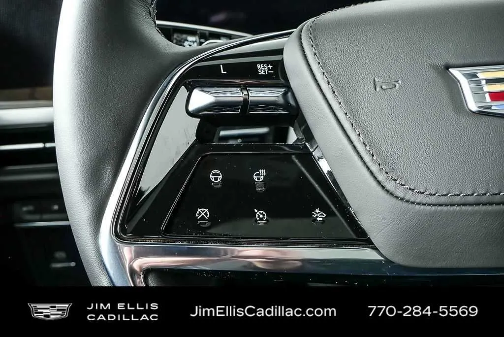 2026 Cadillac Escalade ESV Platinum Sport thumbnail 11