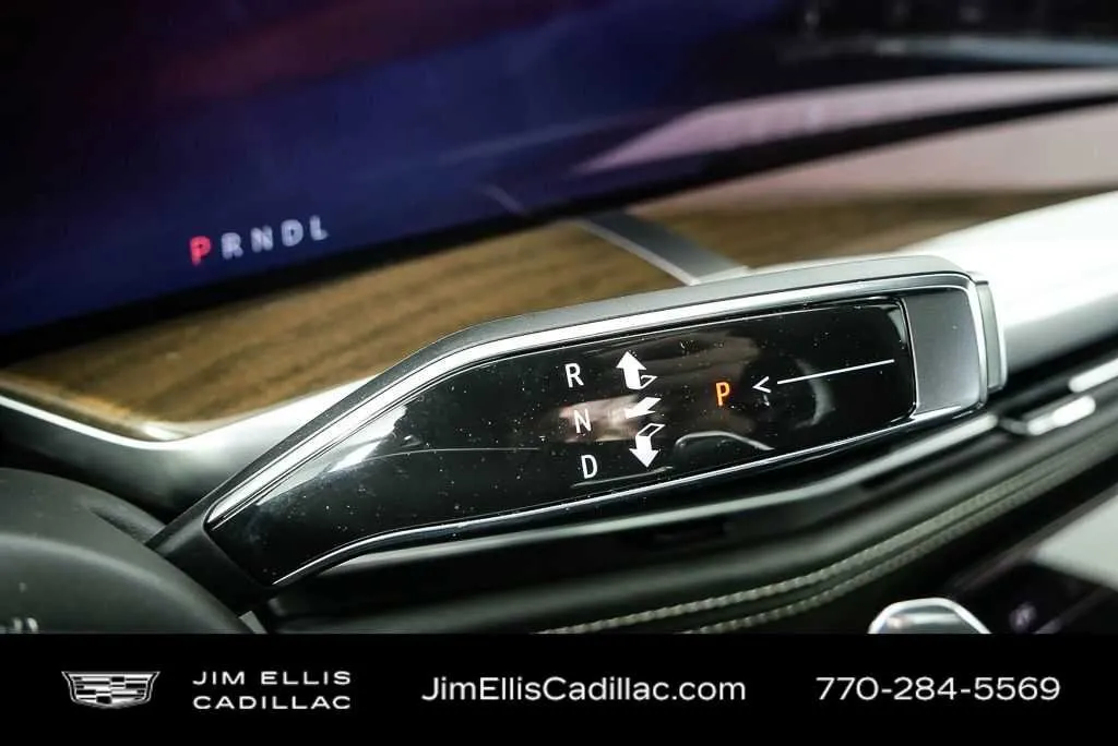2026 Cadillac Escalade ESV Platinum Sport thumbnail 17