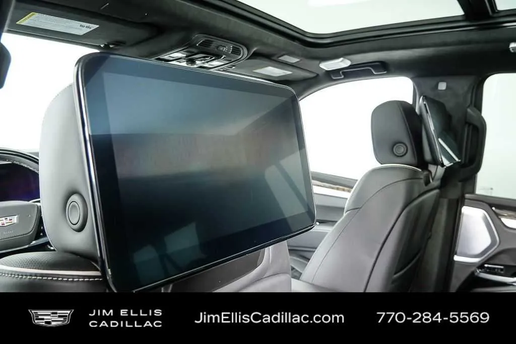 2026 Cadillac Escalade ESV Platinum Sport thumbnail 19
