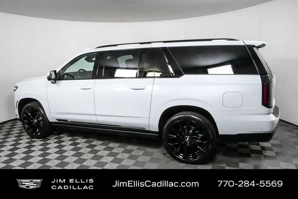 2026 Cadillac Escalade ESV Platinum Sport thumbnail 2