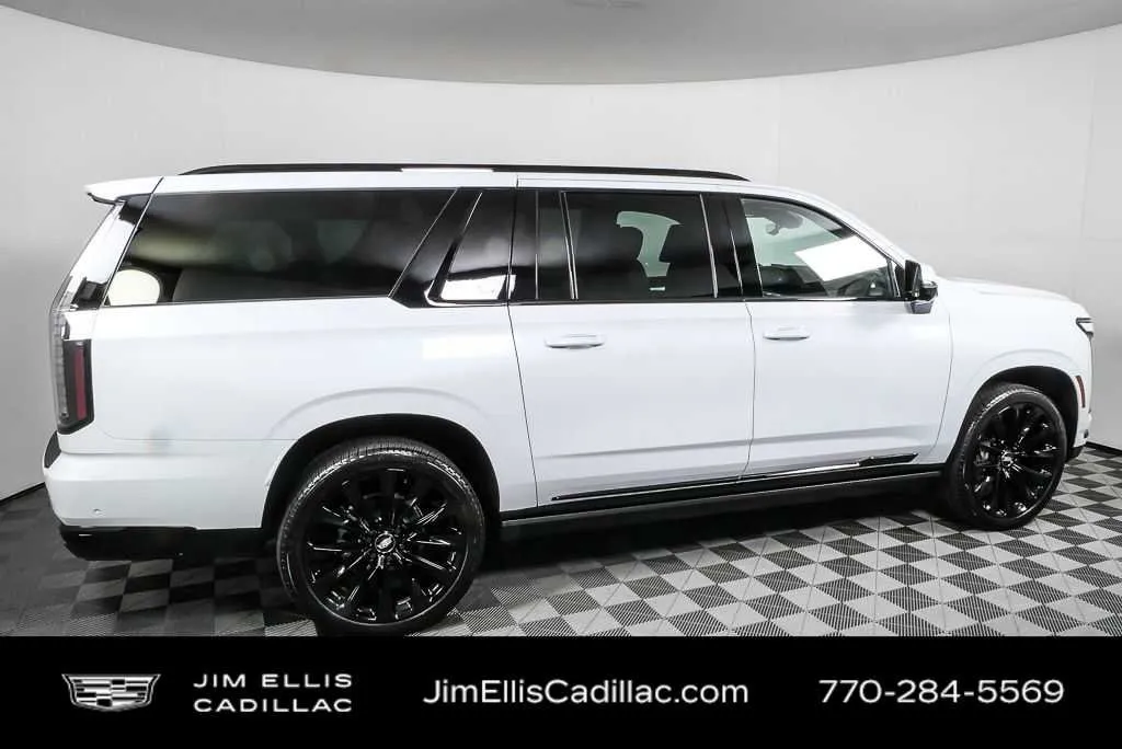 2026 Cadillac Escalade ESV Platinum Sport thumbnail 29