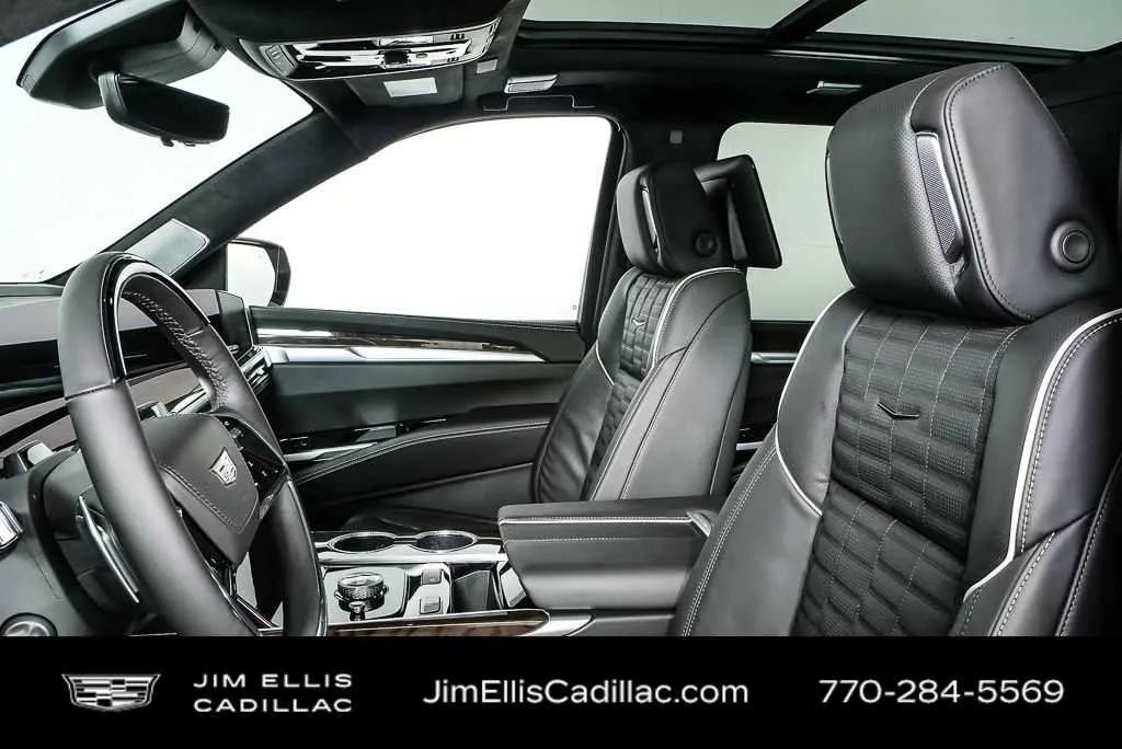 2026 Cadillac Escalade ESV Platinum Sport thumbnail 5
