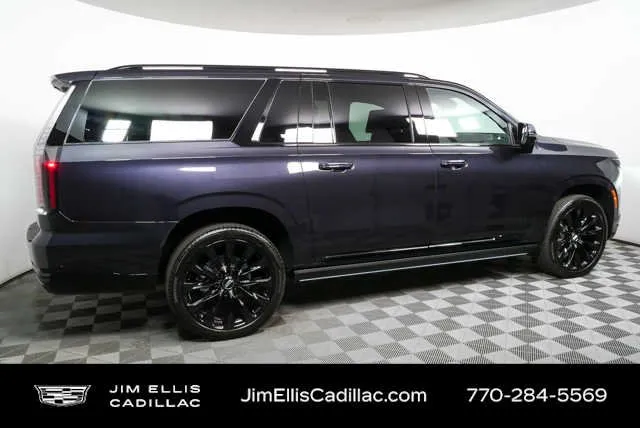 2026 Cadillac Escalade ESV Platinum Sport thumbnail 2