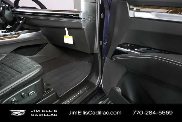 2026 Cadillac Escalade ESV Platinum Sport thumbnail 26