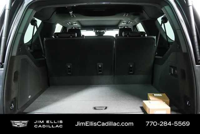 2026 Cadillac Escalade ESV Platinum Sport thumbnail 28