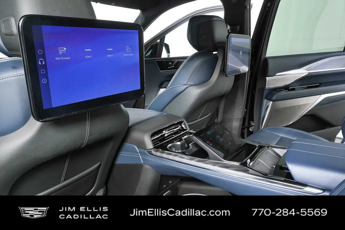 2026 Cadillac ESCALADE IQ Premium Sport thumbnail 17