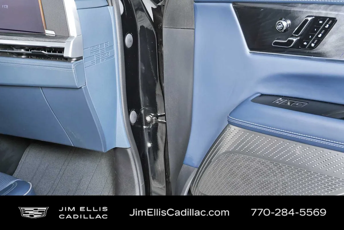 2026 Cadillac ESCALADE IQ Premium Sport thumbnail 24