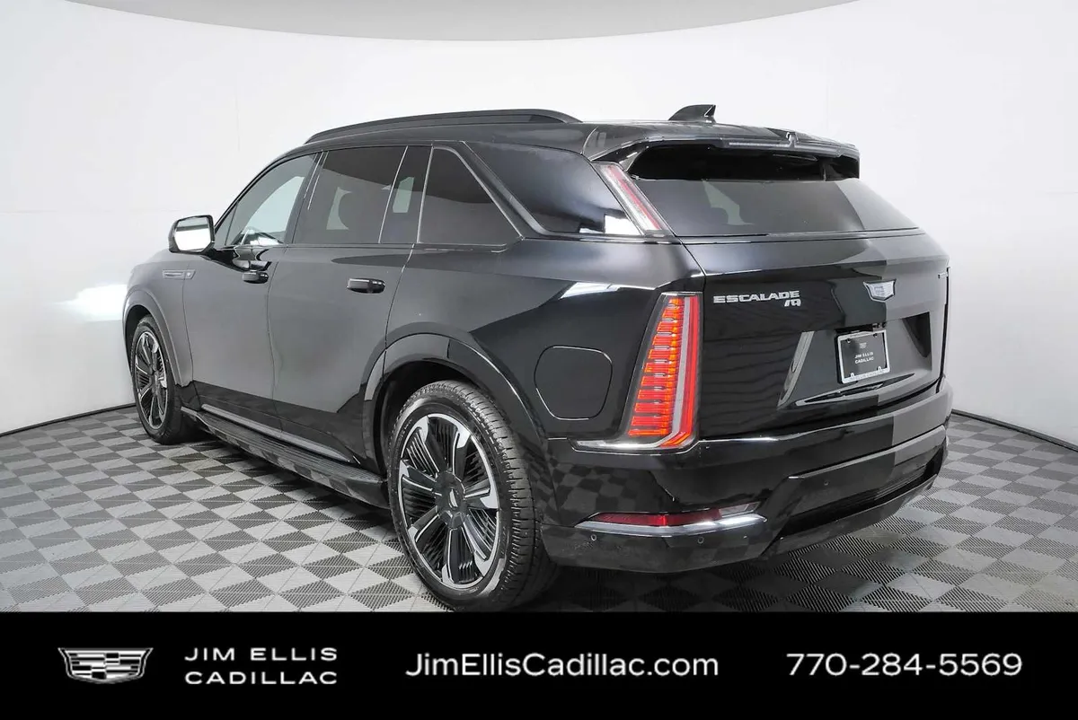 2026 Cadillac ESCALADE IQ Premium Sport thumbnail 3