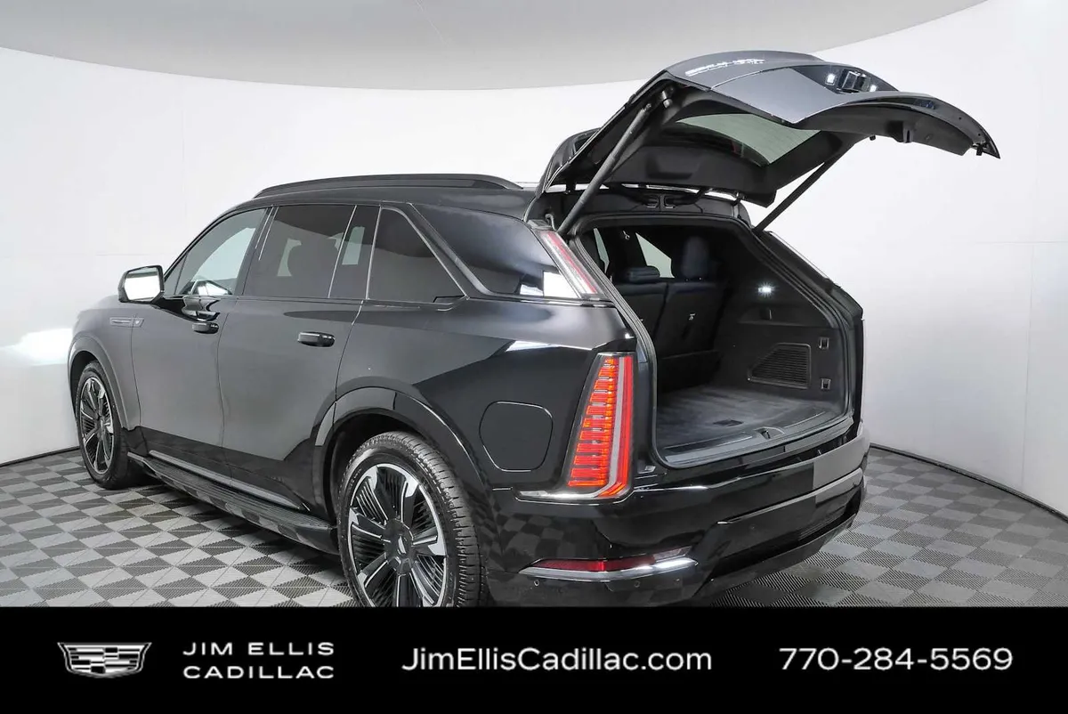 2026 Cadillac ESCALADE IQ Premium Sport thumbnail 35