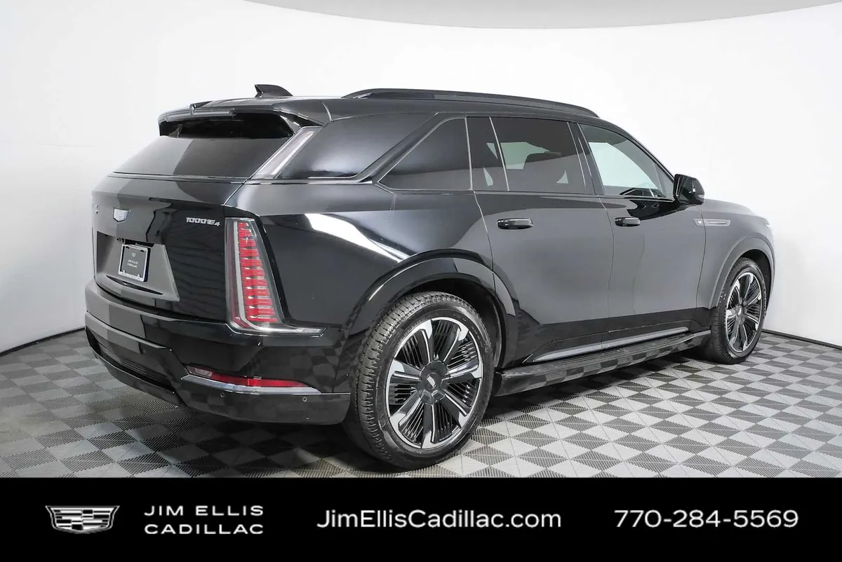 2026 Cadillac ESCALADE IQ Premium Sport thumbnail 36