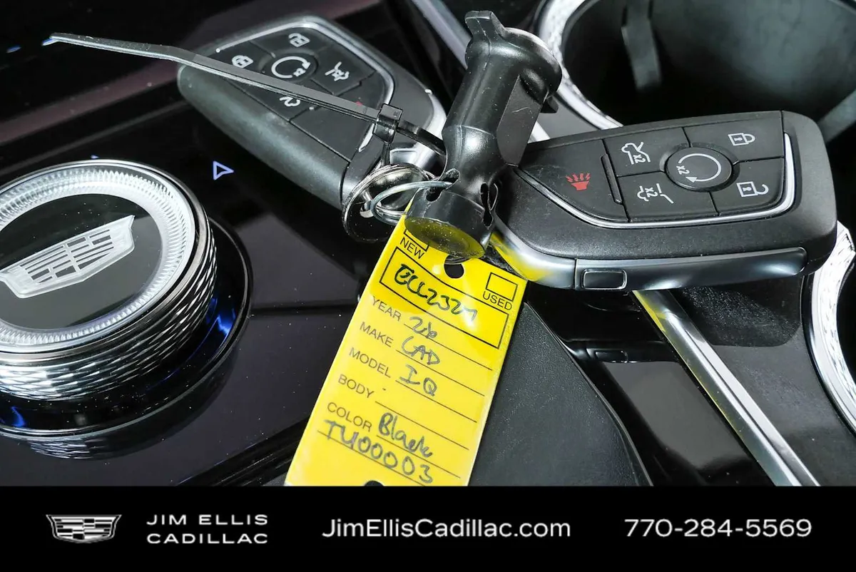2026 Cadillac ESCALADE IQ Premium Sport thumbnail 39