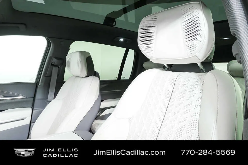 2026 Cadillac ESCALADE IQ Sport thumbnail 5