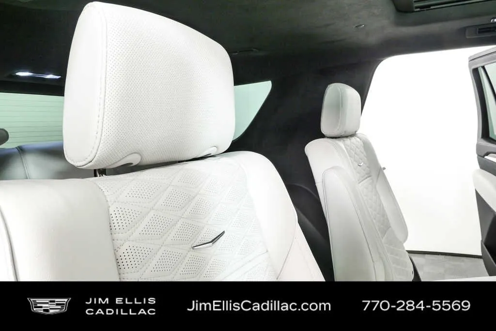 2026 Cadillac Escalade Platinum Sport thumbnail 23