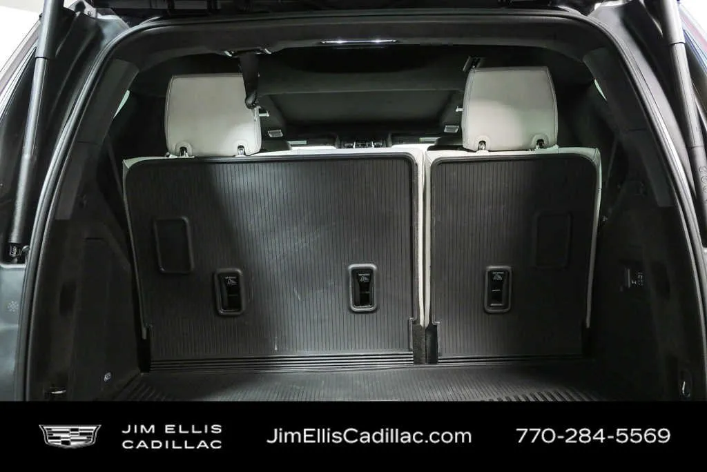 2026 Cadillac Escalade Platinum Sport thumbnail 28