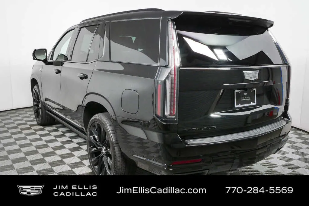 2026 Cadillac Escalade Platinum Sport thumbnail 32