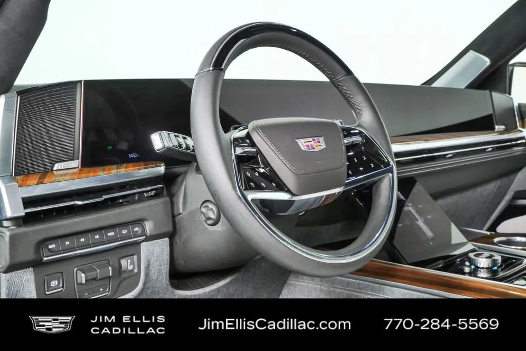 2026 Cadillac Escalade Platinum Sport thumbnail 4