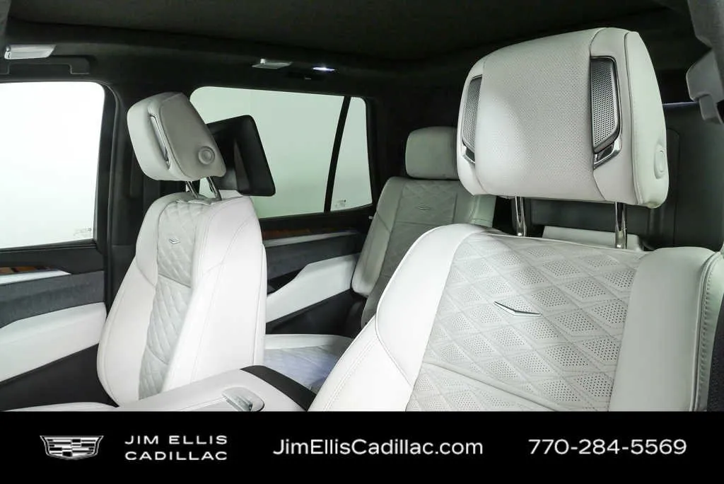 2026 Cadillac Escalade Platinum Sport thumbnail 5