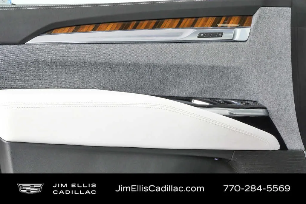 2026 Cadillac Escalade Platinum Sport thumbnail 6