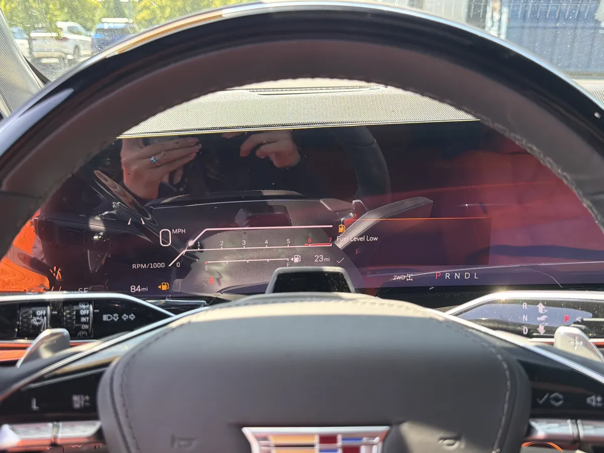 2026 Cadillac Escalade Platinum Sport thumbnail 11