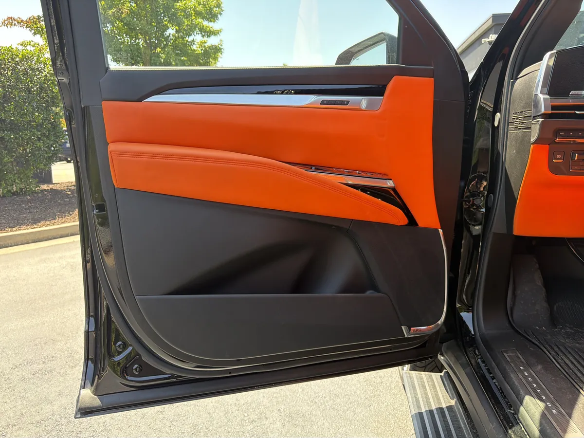 2026 Cadillac Escalade Platinum Sport thumbnail 21