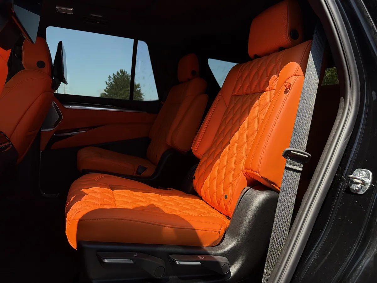 2026 Cadillac Escalade Platinum Sport thumbnail 7