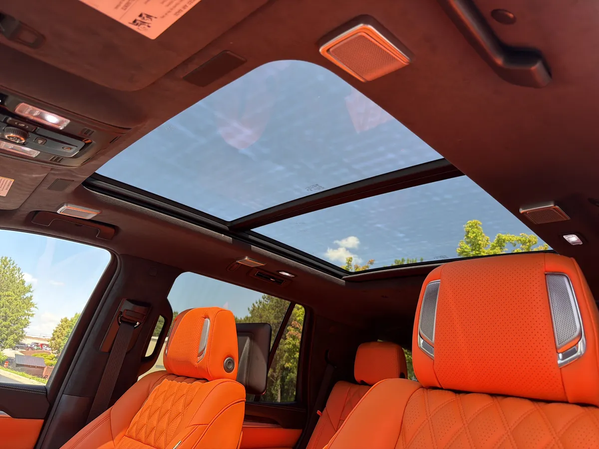 2026 Cadillac Escalade Platinum Sport thumbnail 9