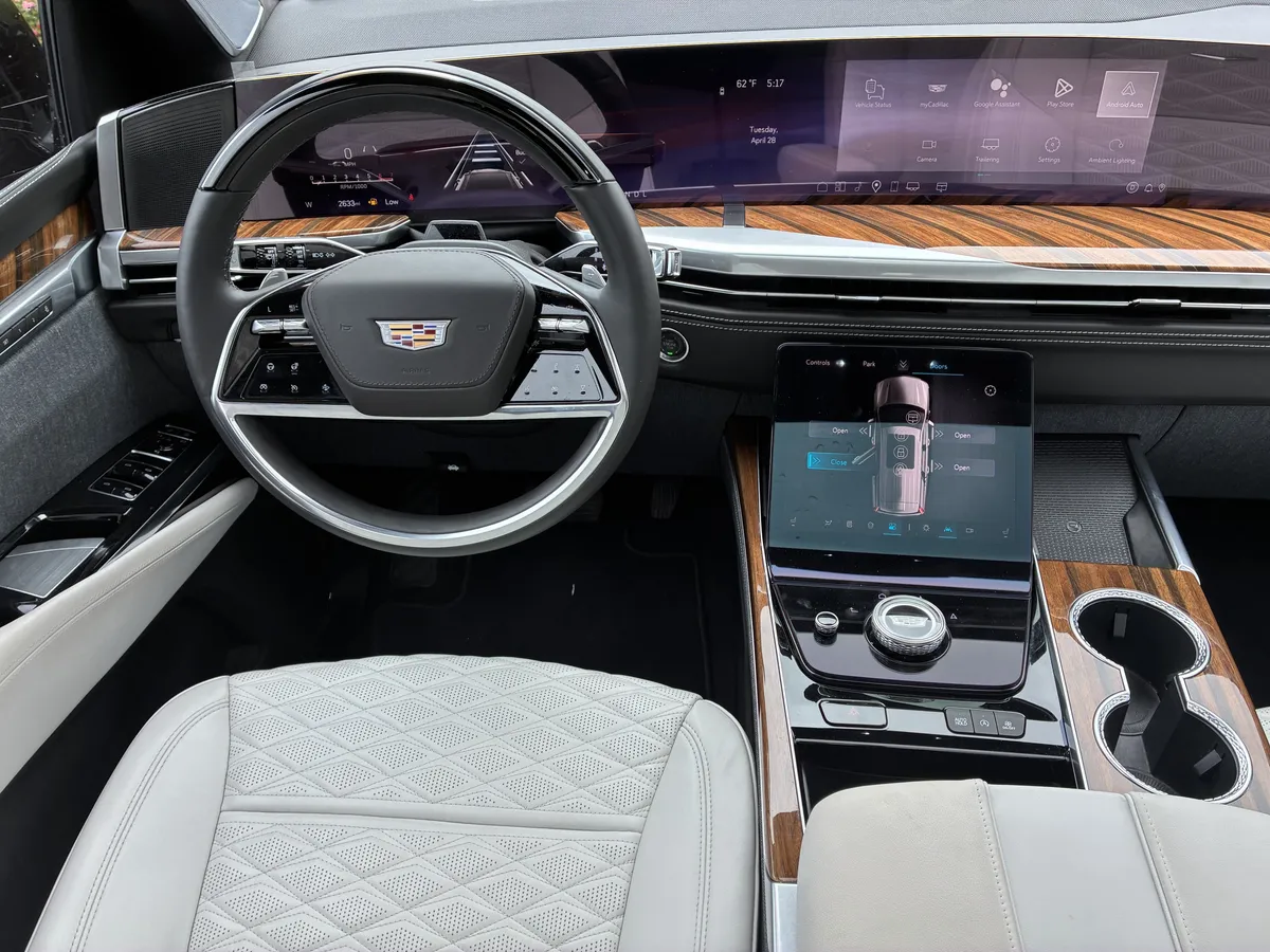 2026 Cadillac Escalade Platinum Sport thumbnail 21