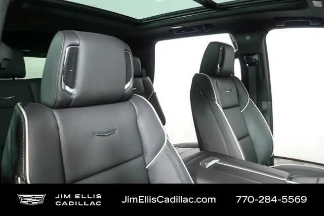 2026 Cadillac Escalade Sport thumbnail 23