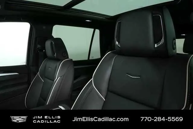 2026 Cadillac Escalade Sport thumbnail 5
