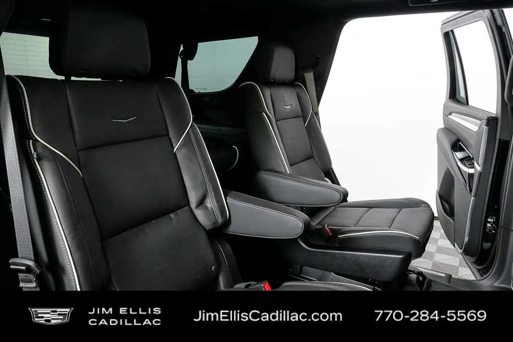 2026 Cadillac Escalade Sport thumbnail 24