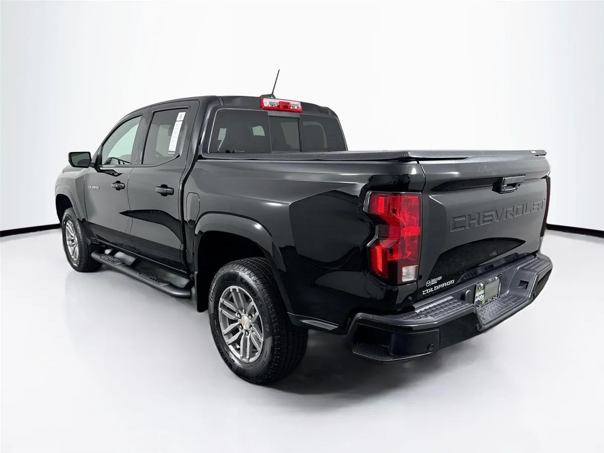 2026 Chevrolet Colorado 2WD LT thumbnail 13