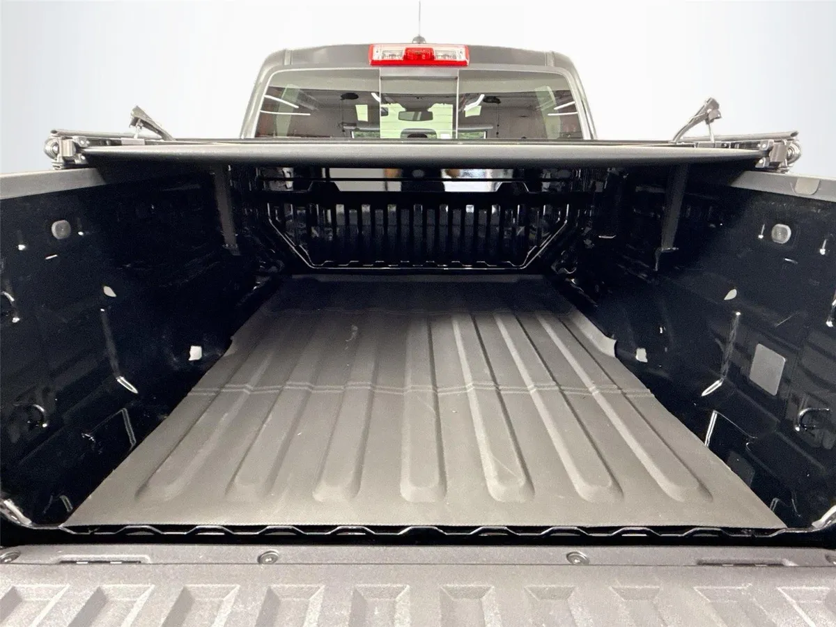 2026 Chevrolet Colorado 2WD LT thumbnail 36