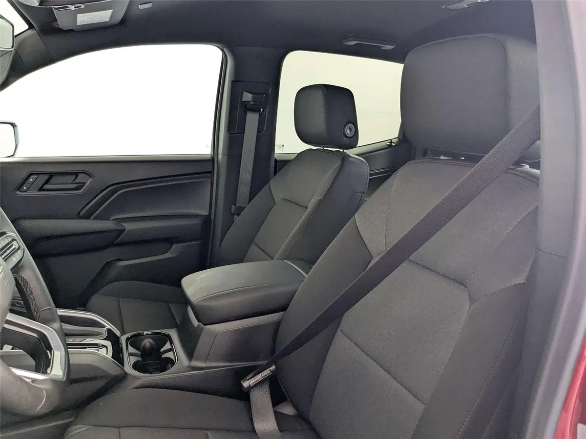 2026 Chevrolet Colorado 2WD Work Truck thumbnail 11