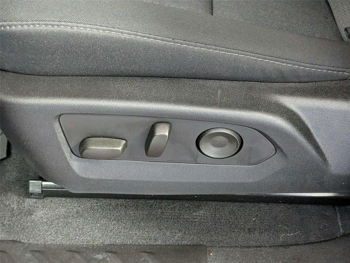 2026 Chevrolet Colorado 2WD Work Truck thumbnail 12
