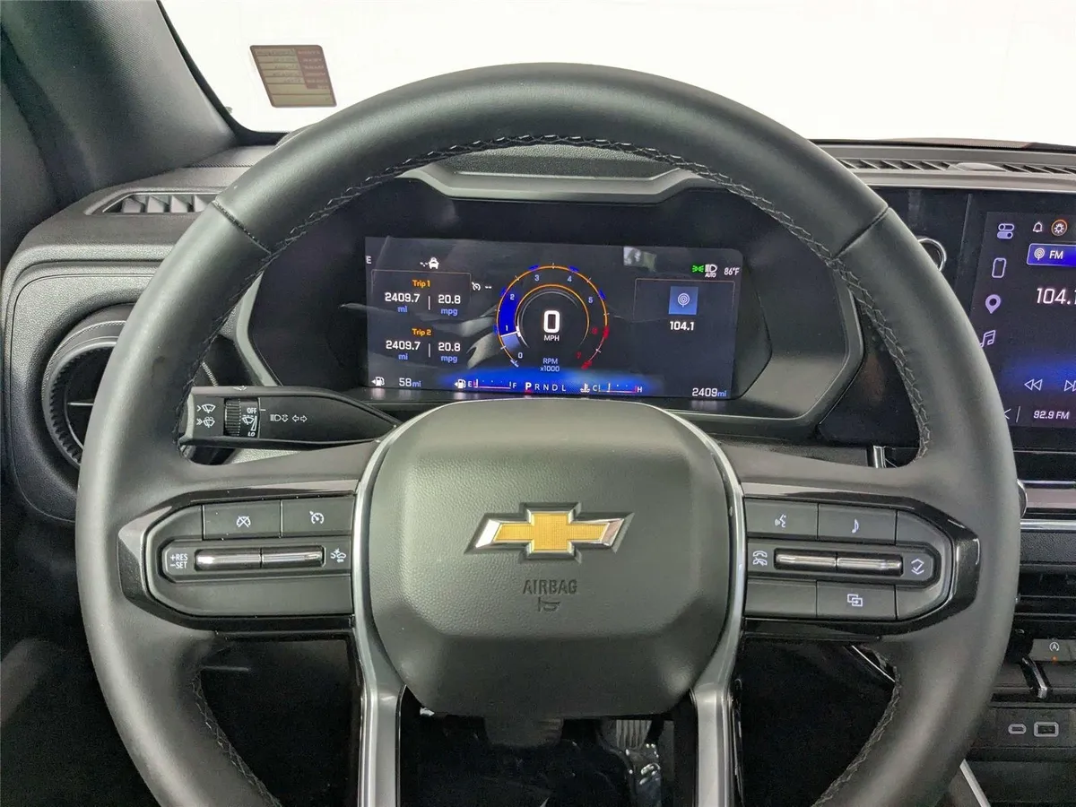2026 Chevrolet Colorado 2WD Work Truck thumbnail 15