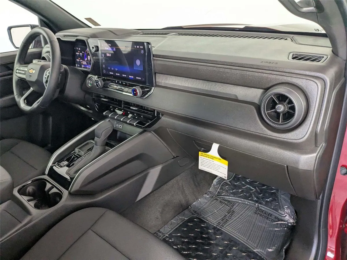 2026 Chevrolet Colorado 2WD Work Truck thumbnail 30