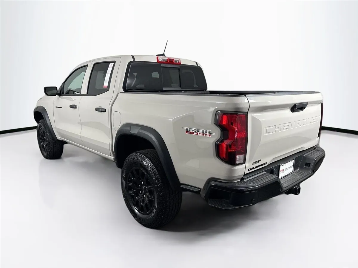 2026 Chevrolet Colorado 4WD Trail Boss thumbnail 12