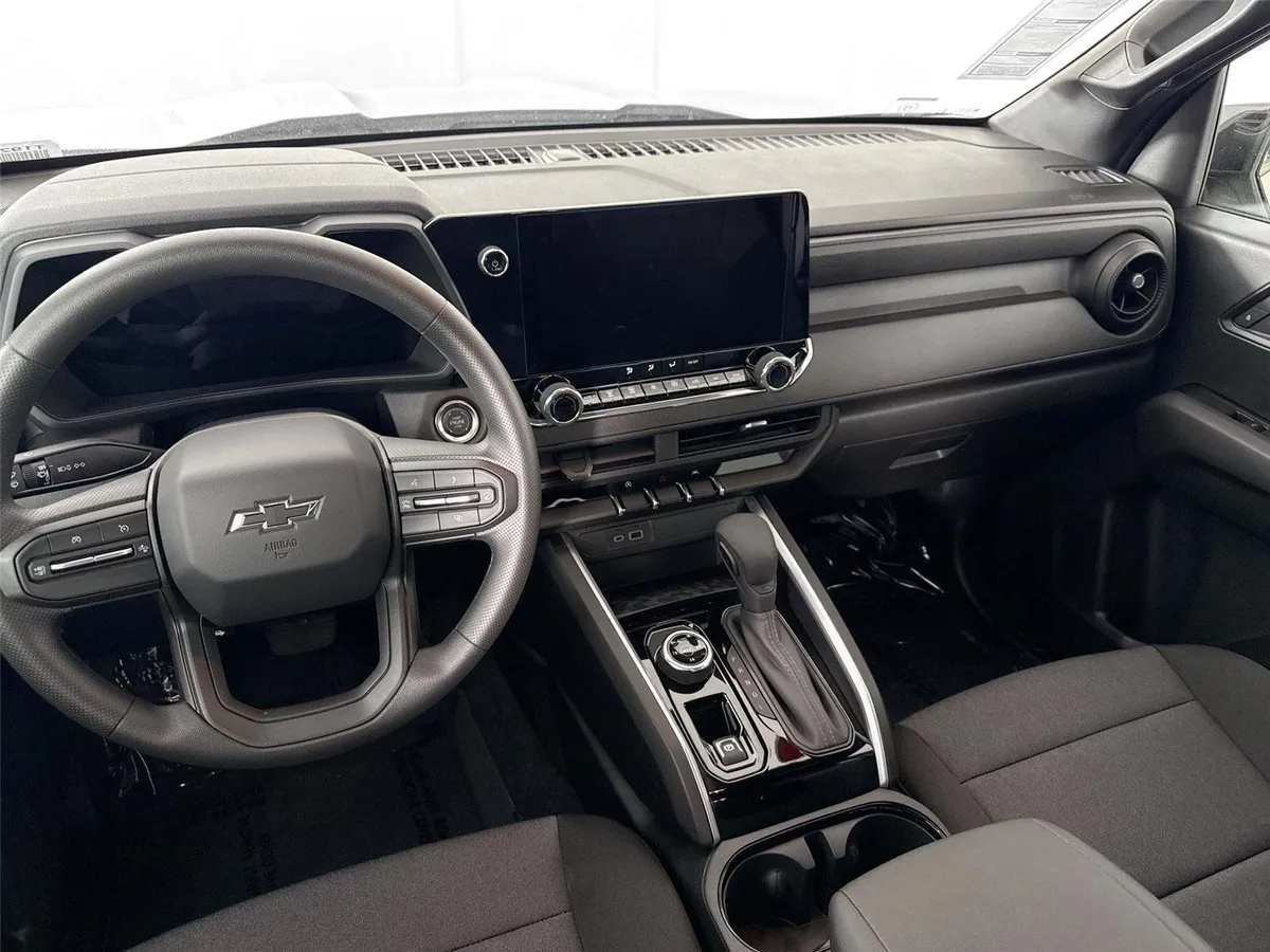 2026 Chevrolet Colorado 4WD Trail Boss thumbnail 32