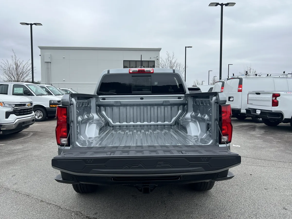 2026 Chevrolet Colorado 4WD Z71 thumbnail 10