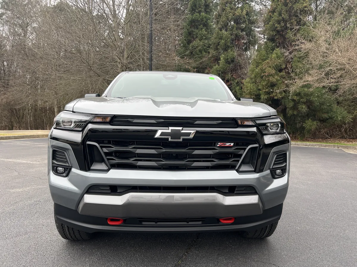 2026 Chevrolet Colorado 4WD Z71 thumbnail 2