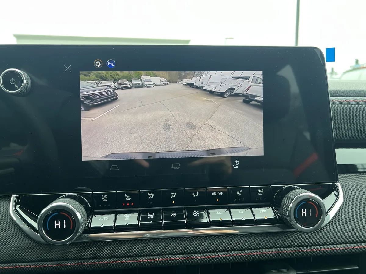 2026 Chevrolet Colorado 4WD Z71 thumbnail 24