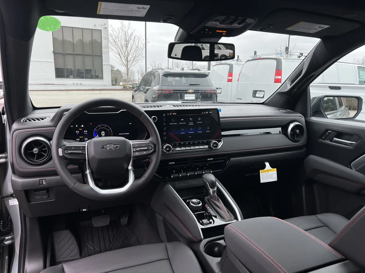 2026 Chevrolet Colorado 4WD Z71 thumbnail 30