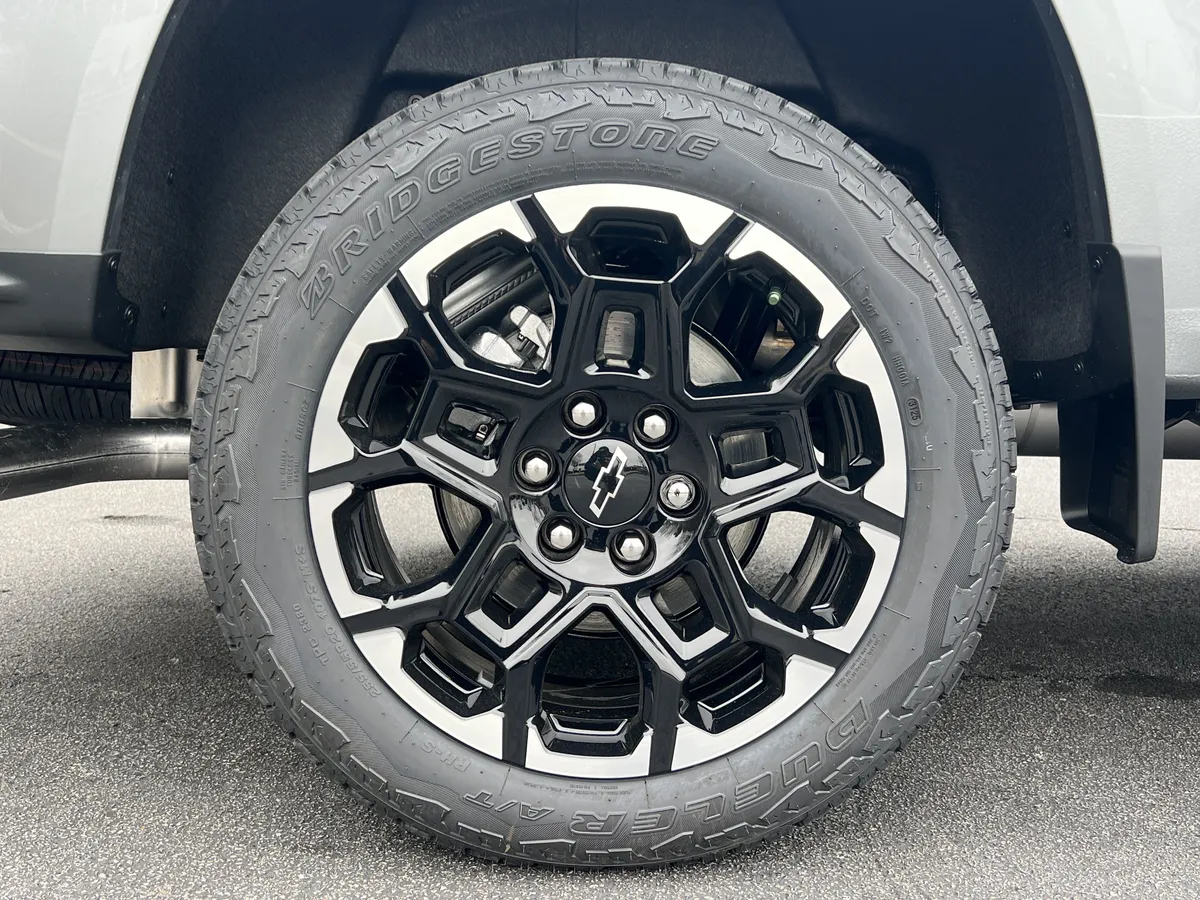 2026 Chevrolet Colorado 4WD Z71 thumbnail 35