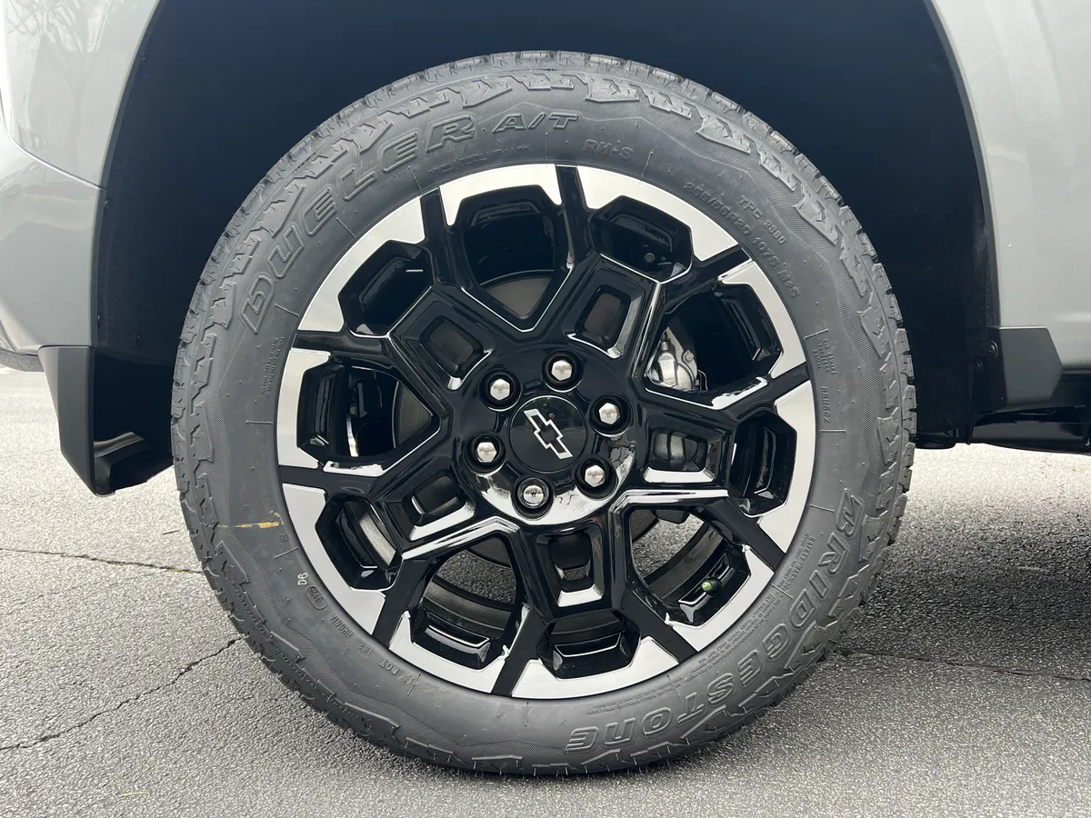 2026 Chevrolet Colorado 4WD Z71 thumbnail 37