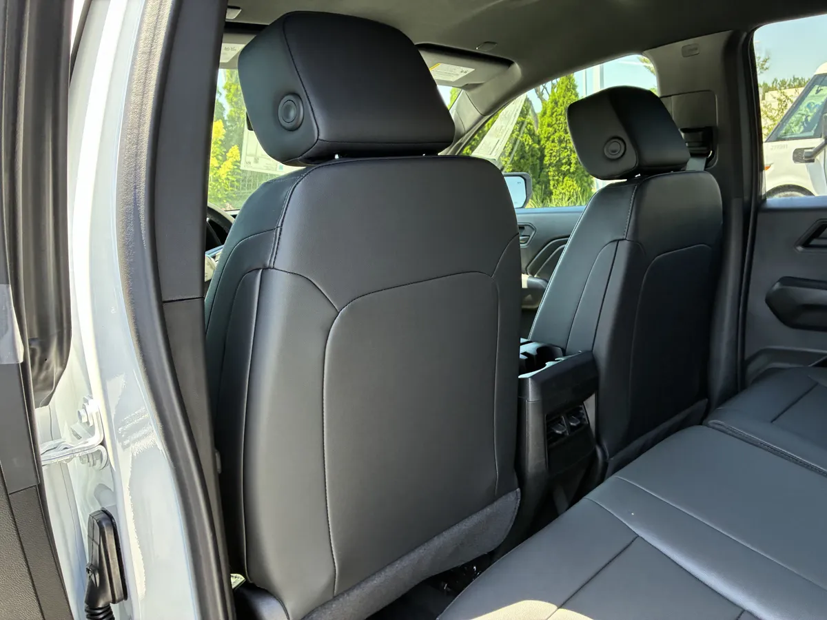 2026 Chevrolet Colorado Trail Boss thumbnail 14