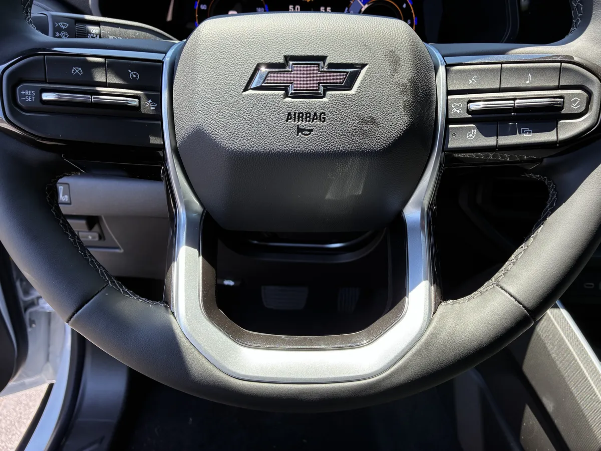 2026 Chevrolet Colorado Trail Boss thumbnail 26