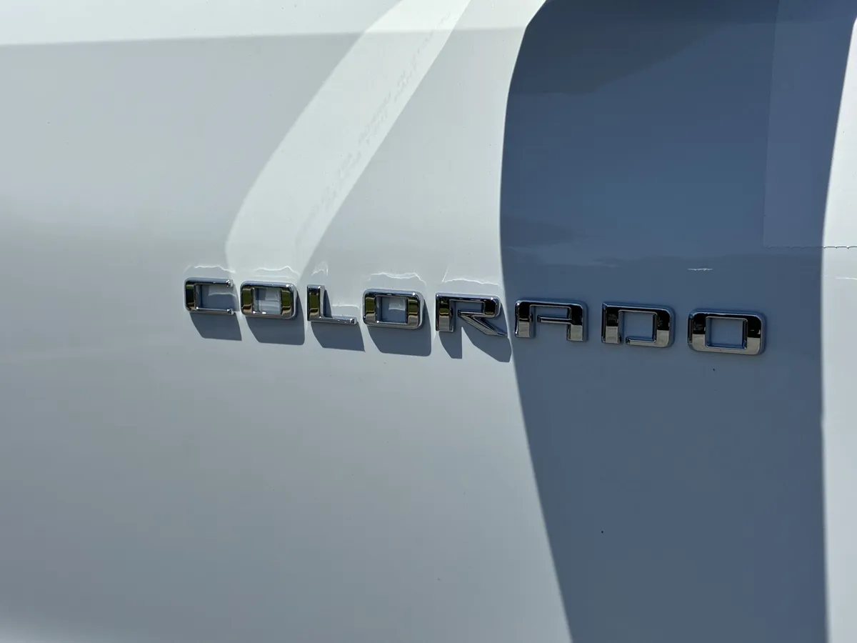 2026 Chevrolet Colorado Trail Boss thumbnail 6