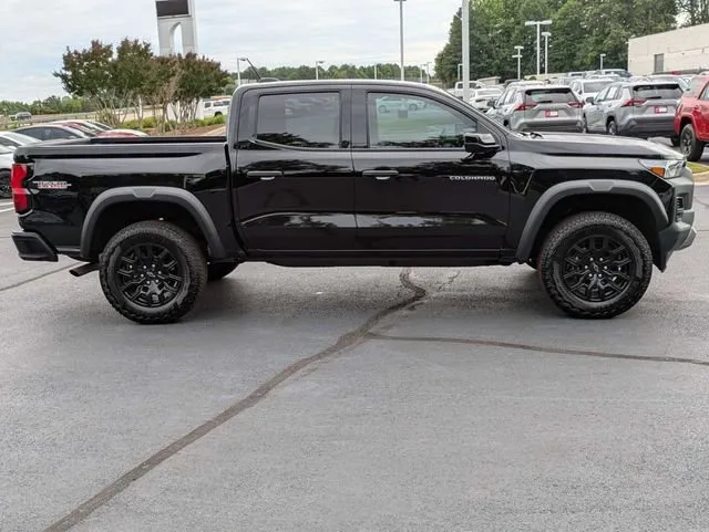 2026 Chevrolet Colorado Trail Boss thumbnail 3