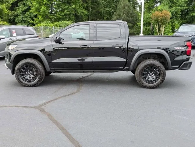 2026 Chevrolet Colorado Trail Boss thumbnail 7