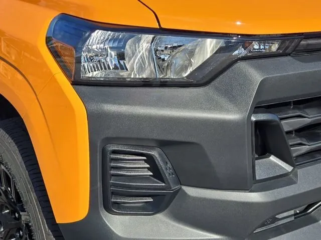 2026 Chevrolet Colorado Work Truck thumbnail 15